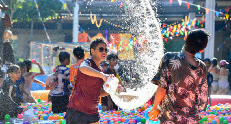 Maha Songkran World Water Festival 2026 opening - thailande-fr